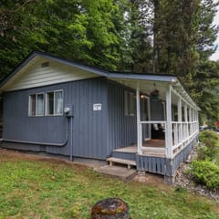 Wilderness West Resort Cabin 4