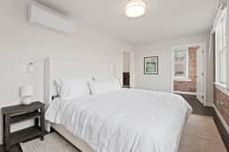 King Beds! J & K on Main Luxury Apartment 406 - Image 4