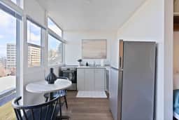 Midcentury Stay w/ Free Parking & Near Hospitals! - Image 2