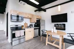 Urban SoHo Suite in the Heart of Downtown! 204 - Image 5