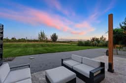 Vineyard Main House -10 acre Vineyard - Image 5