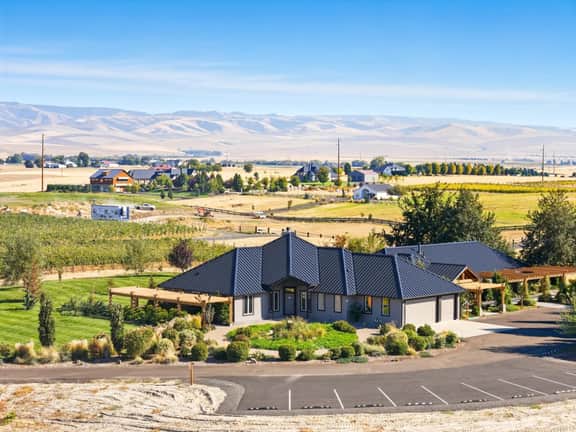 Concetta's Suite - Private 10 Acre Vineyard - Image 4