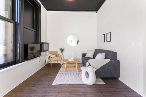 Designer Loft  Downtown with WiFi! 210 - Image 5
