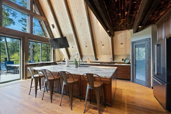 Lake Views in Rockford Bay - The CDA-frame - Image 2