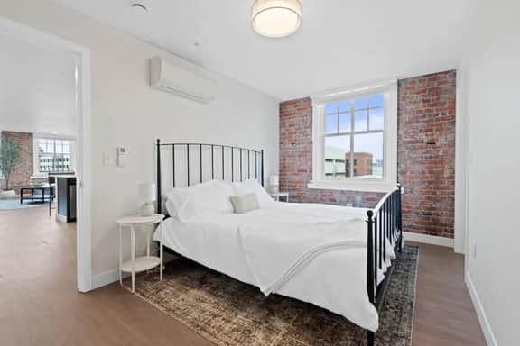 Spacious Apartment with King Beds!  J&K on Main - Image 5