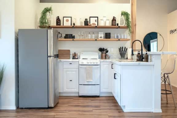 U-District Loft near GU w/ Self Check-in & Wifi! - Image 2