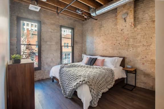 Urban Modern Living PERFECT for long term stays - Image 4