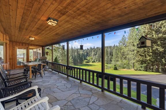 Storybook Cottage Hideaway 10 Acres + Riverfront - Image 3