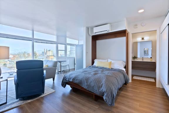 Historic Modern Apartment! Park Free w/ DT Views! - Image 1